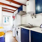 Apartament Mouraria 2 - View From French Balcony & Smart Check-in *